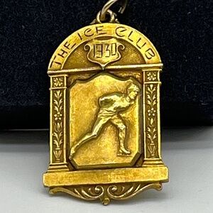 1930 ICE CLUB GOLD FILLED MEDAL